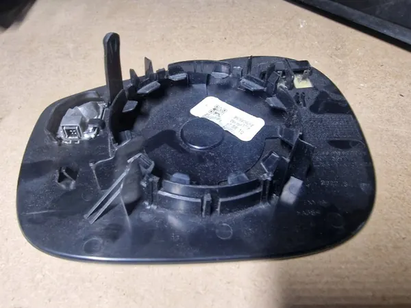 Ford Mustang Mach-E vänster spegel insert OEM LJBB17K707DA image 8