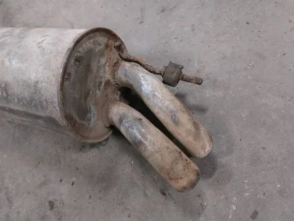 Silencieux d'échappement OEM 456546654 pour VW T4 image 3