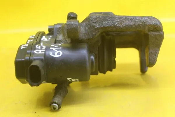 Jarrupuristin oikea taka OEM 6343A 6118 Audi image 6