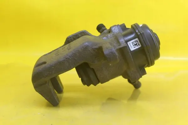 Jarrupuristin oikea taka OEM 6343A 6118 Audi image 9