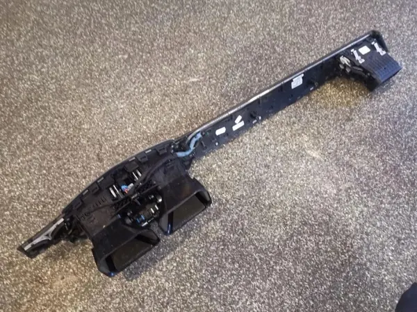 Mercedes-Benz Konsole Lufteinlass OEM A2126801427 image 3