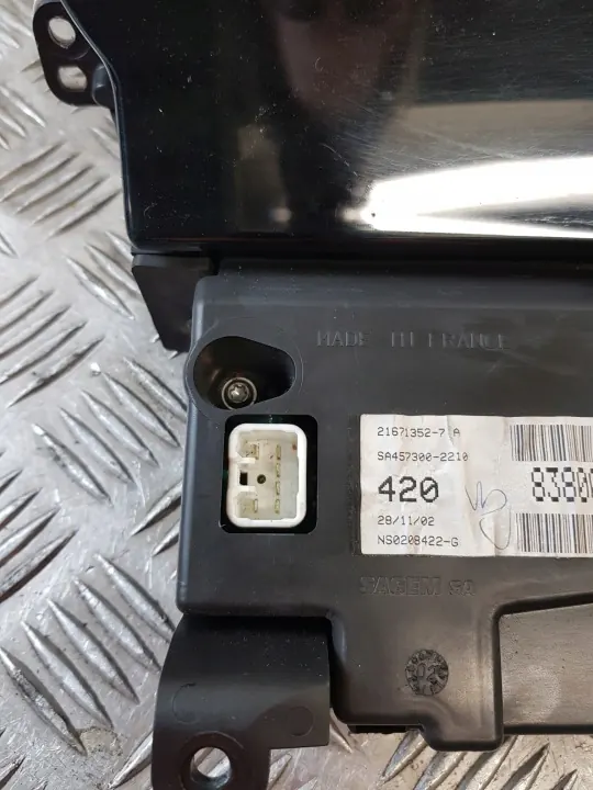 Toyota Yaris I 1.4 D4D Mittaristo OEM 838000D420 image 6