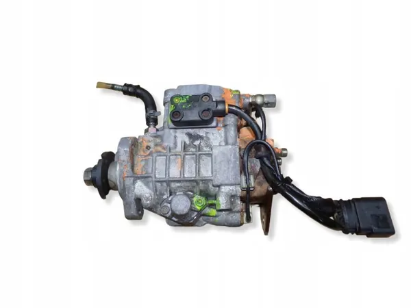 Bomba de inyección usada OEM 038130107B - Volkswagen image 2