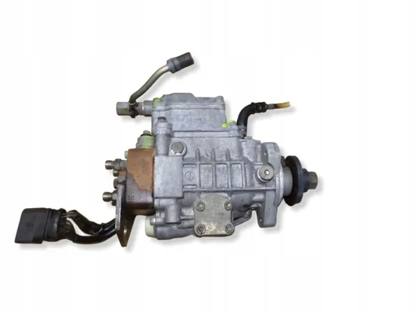Bomba de inyección usada OEM 038130107B - Volkswagen image 3