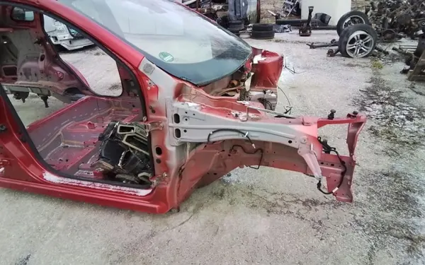 Renault Kadjar Oikea Neljännespaneeli OEM Wrakowisko-7747- image 4