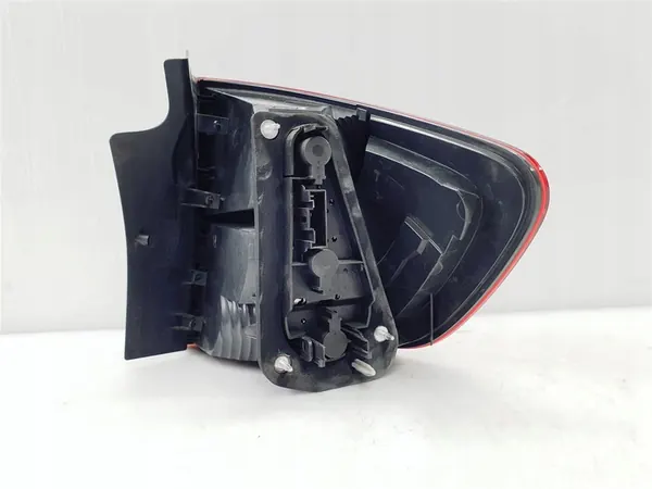 Luz trasera LED izquierda original BMW X1 E84 image 4