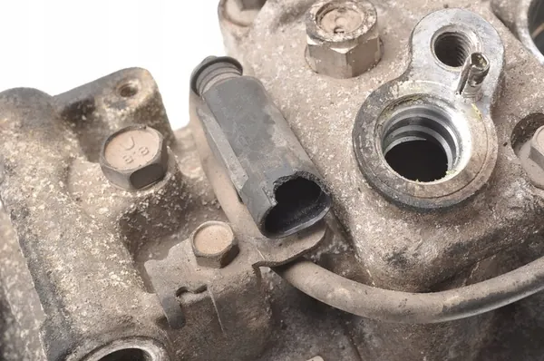 Compresor de Aire Acondicionado Mercedes-Benz A0022303211 image 4