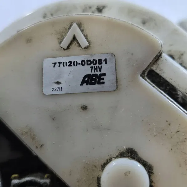 Toyota Yaris Brandstofpomp 77020-0D081 image 6