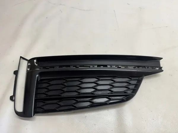 Vasen puskurihila OEM 8W6807681F Audi A5 F5:lle image 2