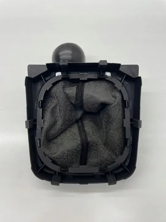 Volkswagen Jetta V 2007 Vaihdekeppi image 3