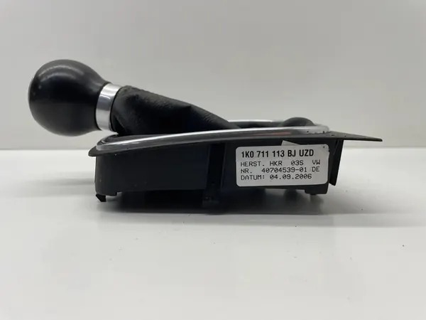 Volkswagen Jetta V 2007 Vaihdekeppi image 4