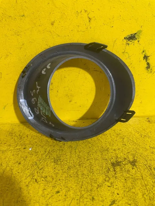 Nissan Note (E11) 2006 Telaio faro antinebbia destro OEM 622569U10A image 3