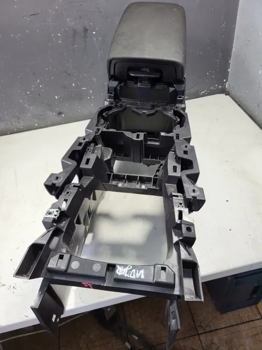 Renault Kadjar Centertunnel OEM 969109206R image 3