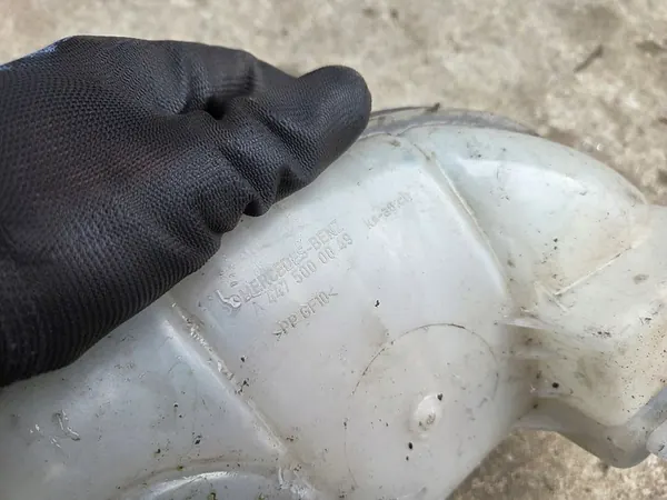 Expansietank Mercedes Vito W447 2.2 CDI A4475000049 image 6