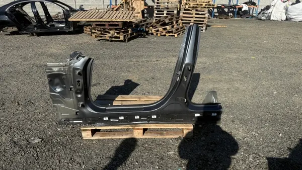 BMW OEM 01 POSZYCIE PROGU SŁUPKA A B - Vänster Sida image 2