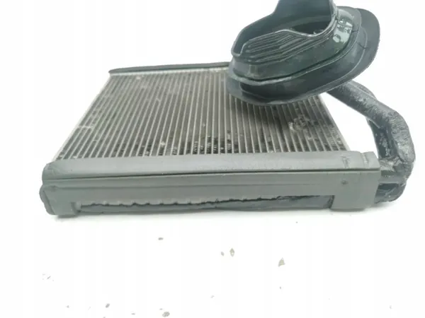 Lämmitysydin Audi A6 C7 OEM AMD153748 - Käytetty image 3