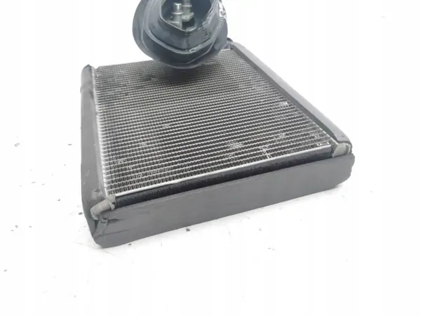 Lämmitysydin Audi A6 C7 OEM AMD153748 - Käytetty image 5