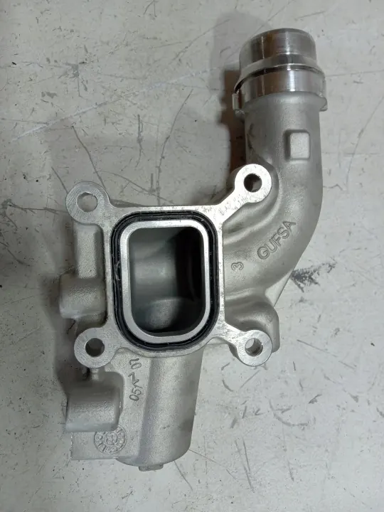 Ford Kuga MK3 Kort Vattenrör OEM LX6E-8K556-AA image 3