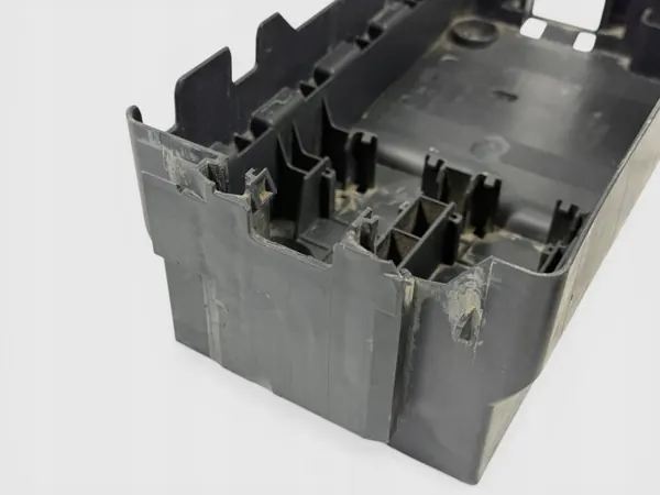 Zekeringkastdeksel OEM 11GM340A voor Hummer H3 06-10 image 7