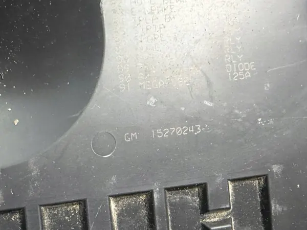 Zekeringkastdeksel OEM 11GM340A voor Hummer H3 06-10 image 9