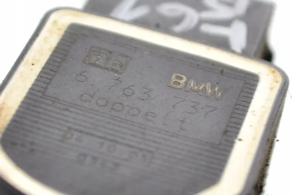 Sensor de nível de luz traseira direita BMW E61 E60 6763737 image 6