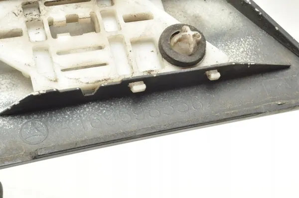 Mercedes W245 Salpicadero Trasero Izquierdo OEM A1696983362 image 8