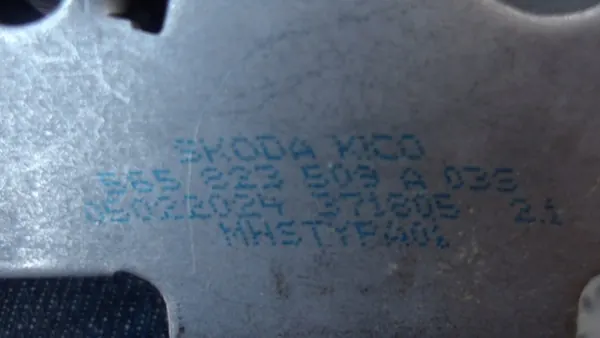 Cerradura de Capó Skoda Kamiq image 3