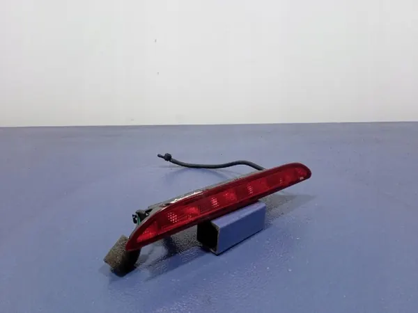 Derde Remlicht OEM 92700-C7010 voor Hyundai i20 II image 3