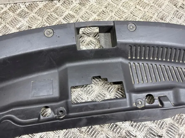 Cache de serrure capot Chevrolet Trax 2013 OEM 95387416 image 4