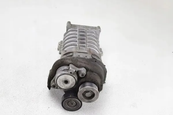 Federkompressor-Halterung VW Touran OEM 03C276 image 5
