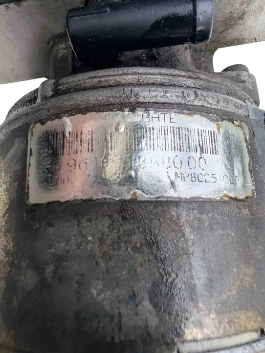 Compresseur de suspension CITROËN C5 III BREAK 2.2L diesel image 8