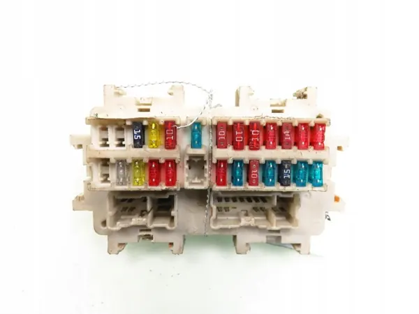 Zekeringkast OEM SKRZYNKA BEZPIECZNIKÓW NISSAN QUEST III image 2