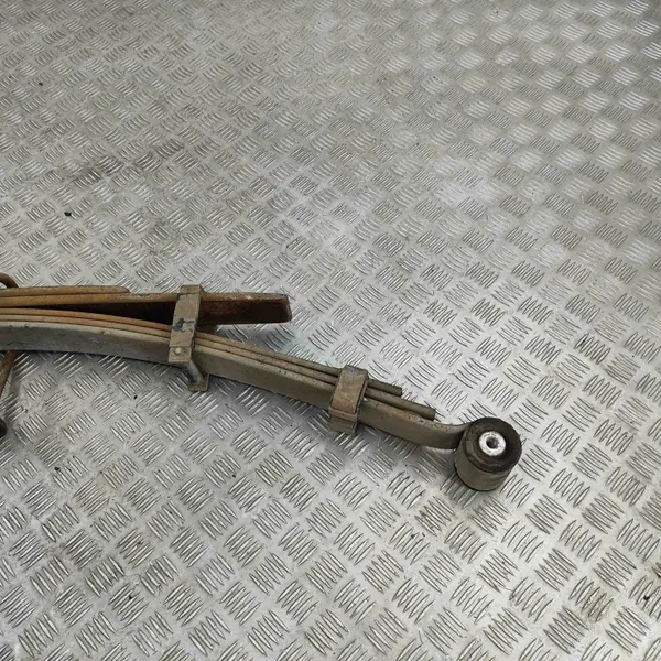 Taka vasen jousi OEM 2H0511151BG VW Amarok 2019 image 3