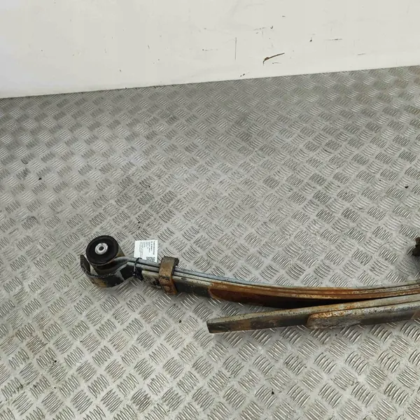 Taka vasen jousi OEM 2H0511151BG VW Amarok 2019 image 5