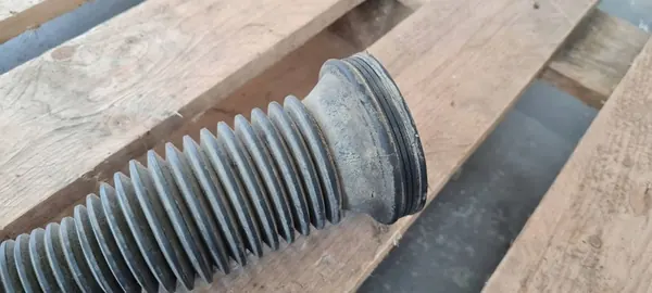 Audi A6 Extremidade de direção direita OE 8W0423812C image 2