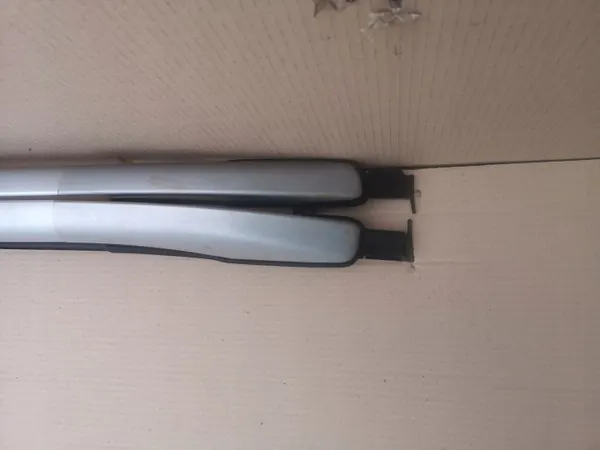Ford Kuga MK2 kattokaide OEM-sarja ruuveilla image 5