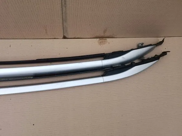 Ford Kuga MK2 kattokaide OEM-sarja ruuveilla image 7