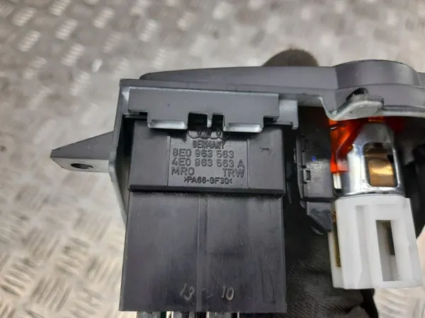 Verwarmde zetelknop AUDI 4E0963563A image 2