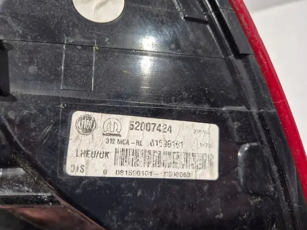 Luz trasera izquierda Fiat 500 Lift 2015- image 10