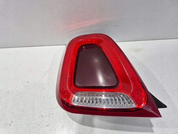 Luz trasera izquierda Fiat 500 Lift 2015- image 3