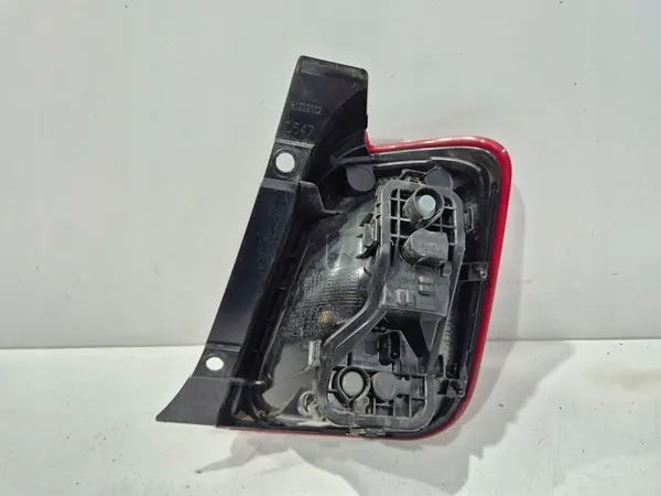 Luz trasera izquierda Fiat 500 Lift 2015- image 8