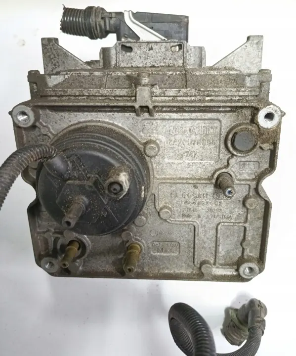 Pompe AdBlue d'occasion OEM 0444022002 pour camions Renault image 2