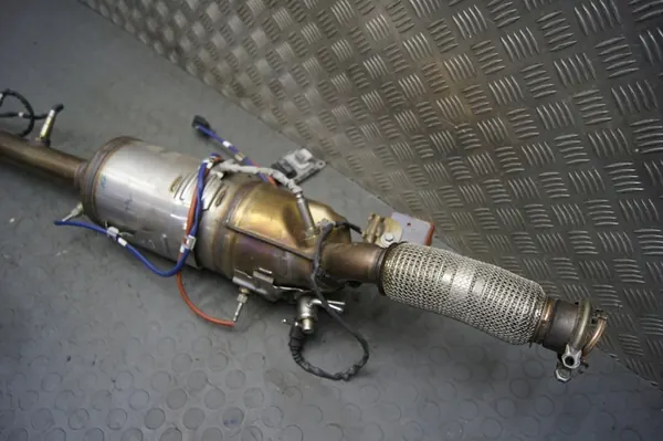 DPF Catalyst NOx Sensor Injection Dacia Lodgy Stepway 1.5 dci image 8