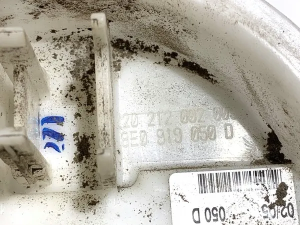 Brandstofpomp Audi A4 B7 2.0 140PK 04-08 8E0919050D image 4