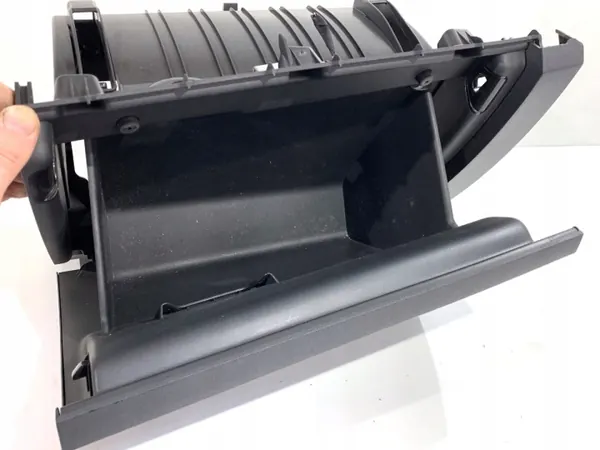 OEM 655857097A Passagerarhandskfack för Skoda Scala image 3