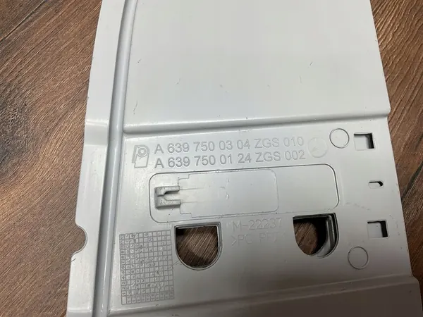 Bränsletanklock Mercedes-Benz Vito W639 A6397500304 image 5