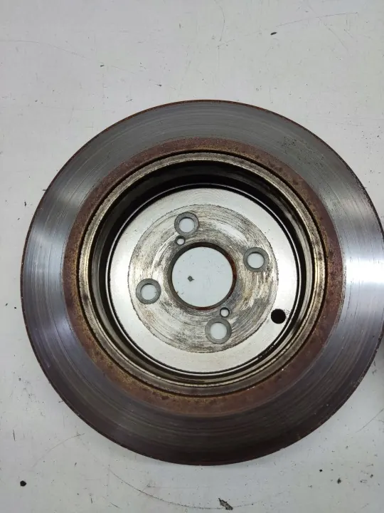Toyota OEM AAA42277 Bakre bromsskiva - Begagnad image 9