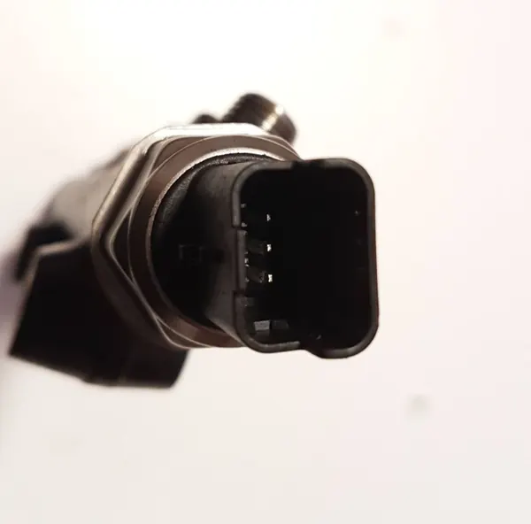 OEM 9685297580 Citroen C4 Picasso Einspritzschiene image 3