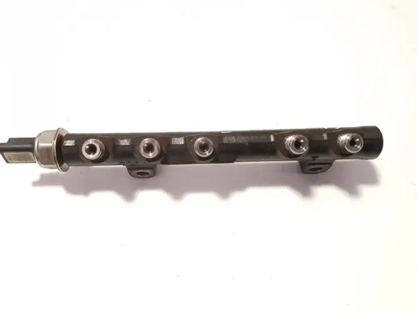 OEM 9685297580 Citroen C4 Picasso Einspritzschiene image 5