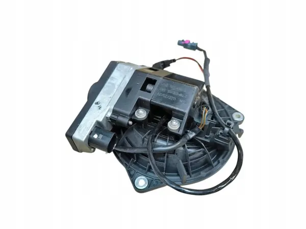 OEM 3AE827469A backkamera - Begagnad Volkswagen OE image 7